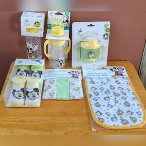 New Disney baby Mickey mouse gift set bottle sippy cup socks burp cloth, T7MIS